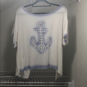 Short sleeve shirt w/ cut out back